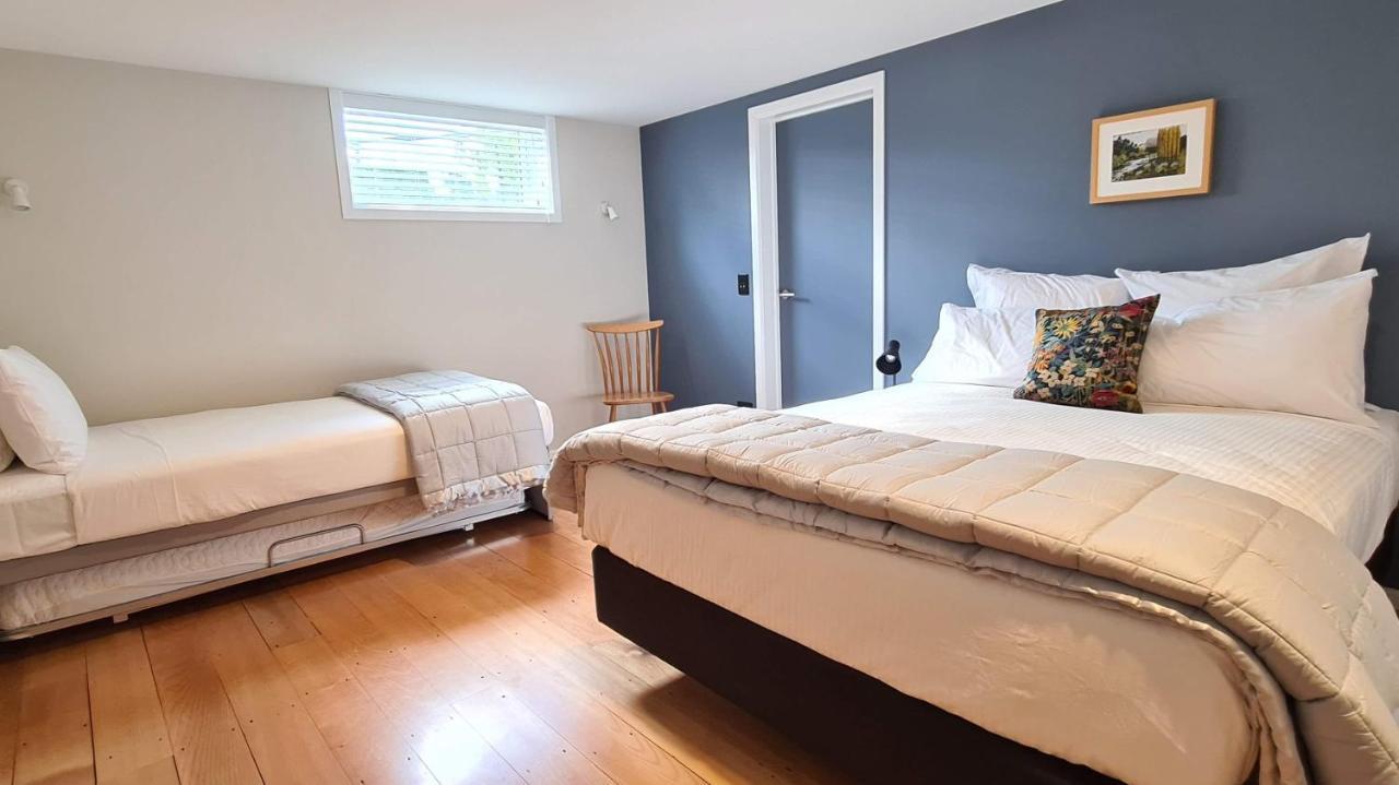 Kowhai - Private Opposite Golf Course Apartment Wanaka